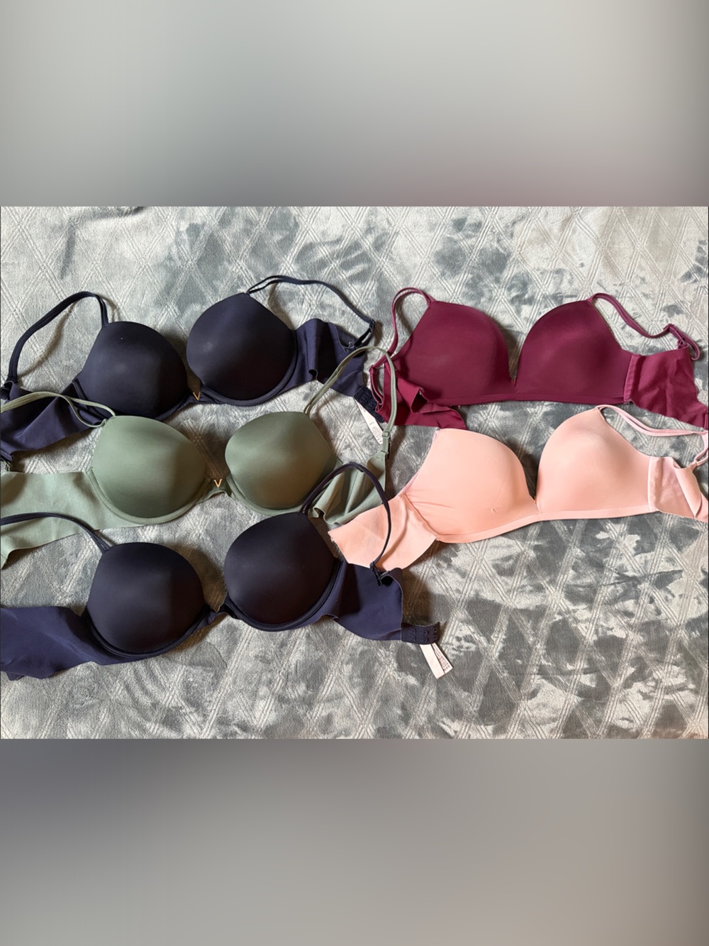Lot of 5 Victoria's Secret Bras - size 32D